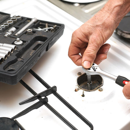 Marina-Appliance-Repair-Men-image_50